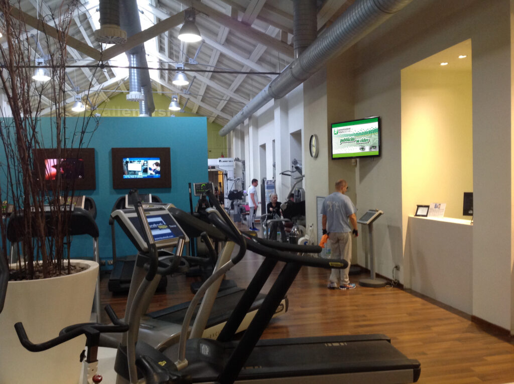 Pubblicità palestre presso LE CLUB